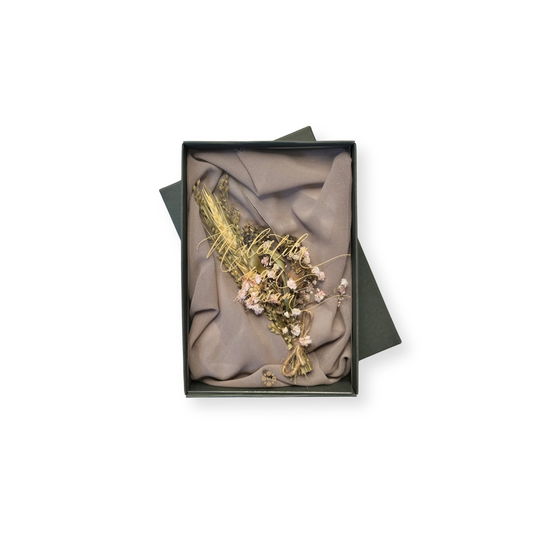 Flowerbox_milestību_pāri_visam_Manilla