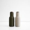 BottleGrinder_HuntingGreen_Beige_WalnutLid_grande