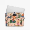 WOUF-13-Laptop-Sleeve-Cozy-Usage.jpg