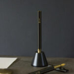 Pildspalva-ar-rakstamspalvu-Black,-Classic-Revolve-Desk-Fountain-Pen,-F,-Ystudio