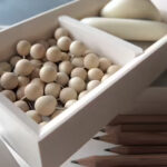 2_Piesprauzu-komplekts-Push-Pins,-WOOD,-Deskstore,-50-gab