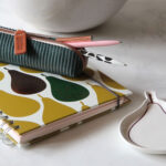 3_Penalis-Green-Velvet,-pencil-case