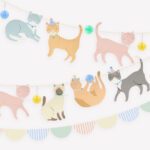 2_Virtene-Cute-Kittens-Garland,-1