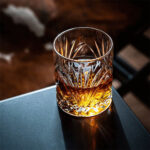 2_Viskija-akmenu-un-glazu-komplekts-The-Connoisseur's-Set,-Palm-Whisky-Glass