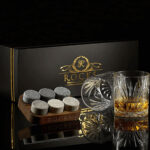 3_Viskija-akmenu-un-glazu-komplekts-The-Connoisseur's-Set,-Palm-Whisky-Glass