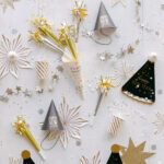 3_Skivji-Gold-Stripe-Star-Plates,-6-gab