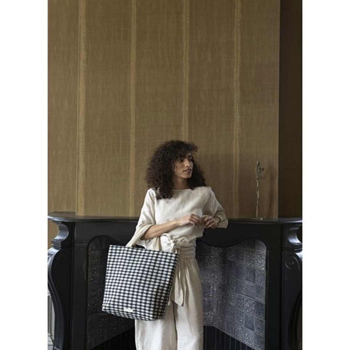 2_Auduma-soma-Shopper,-check-bronw