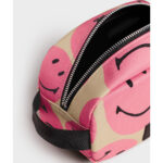 2_Penalis-Smiley®-Toiletry-Bag,-Wouf
