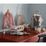3_Gulta-BIgger-Mouse-Bed,-Mouse-–-Off-white,-Maileg
