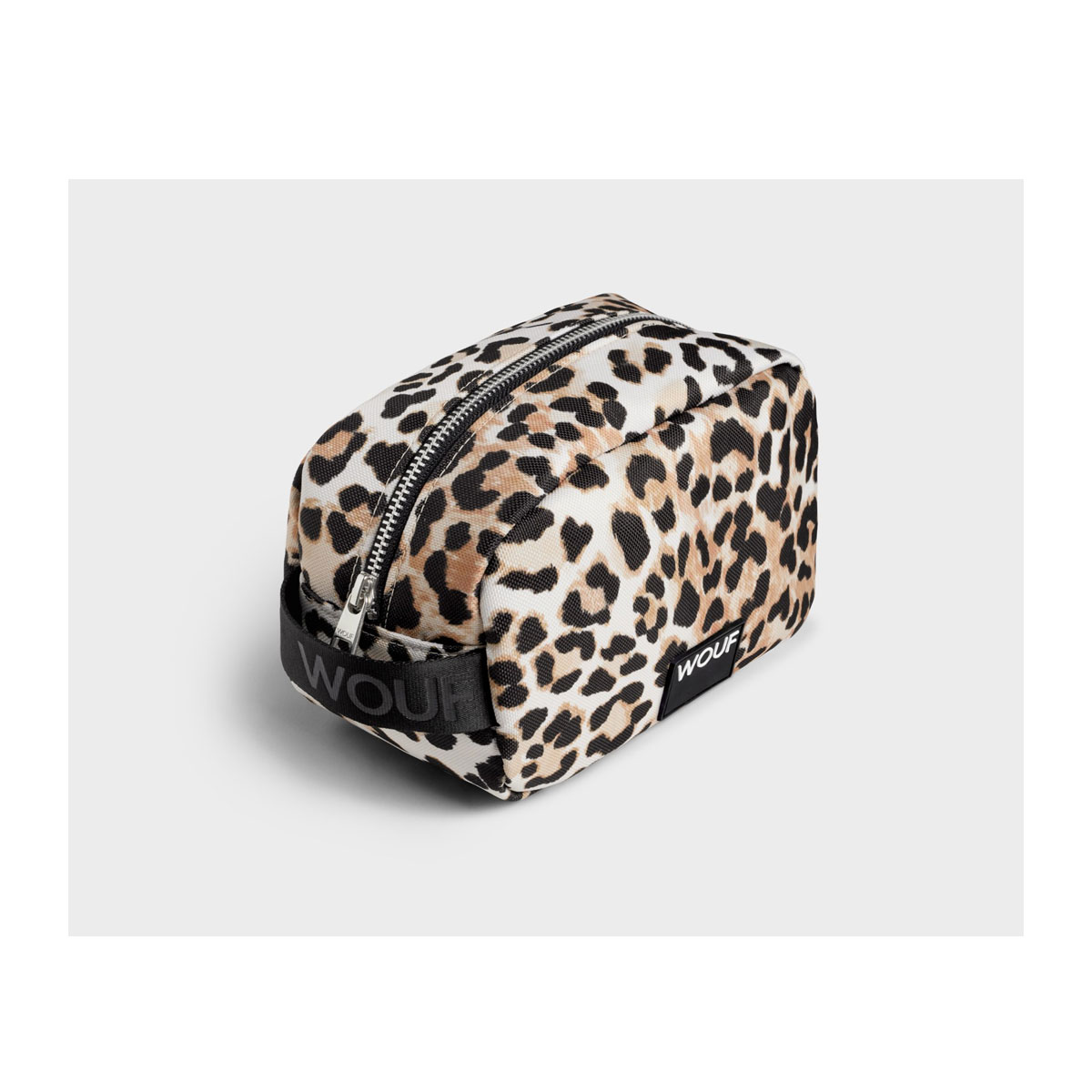 4_Penalis-Cleo-Toiletry-Bag,-Wouf