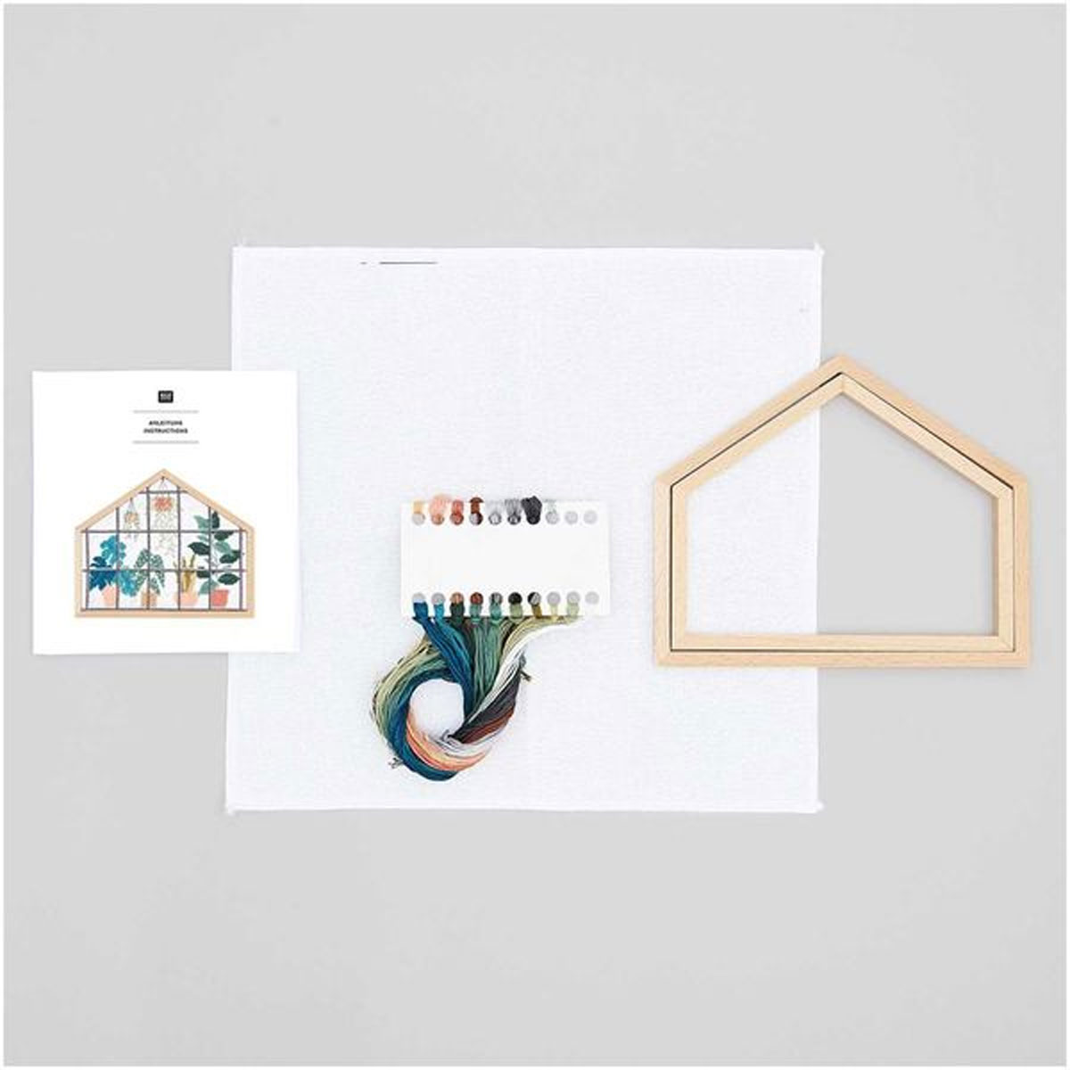 3_Izsuanas-komplekts-Urban-Jungle,-small,-Cross-stich