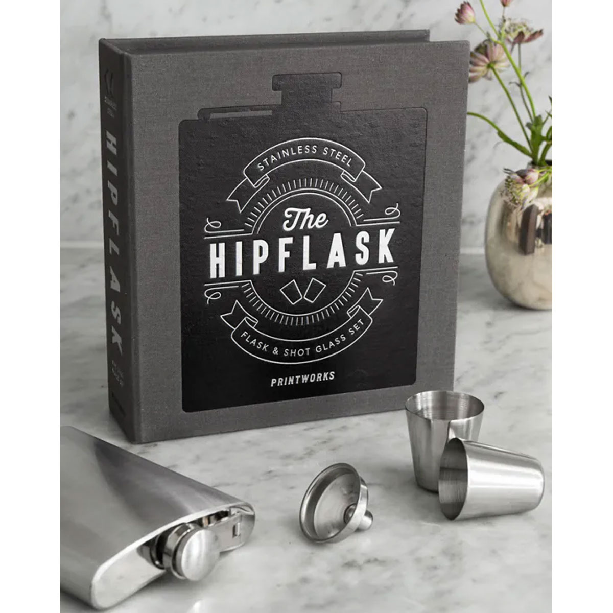 2_Davanas-komplekts-The-Essentials---Hip-Flask,-Printworks