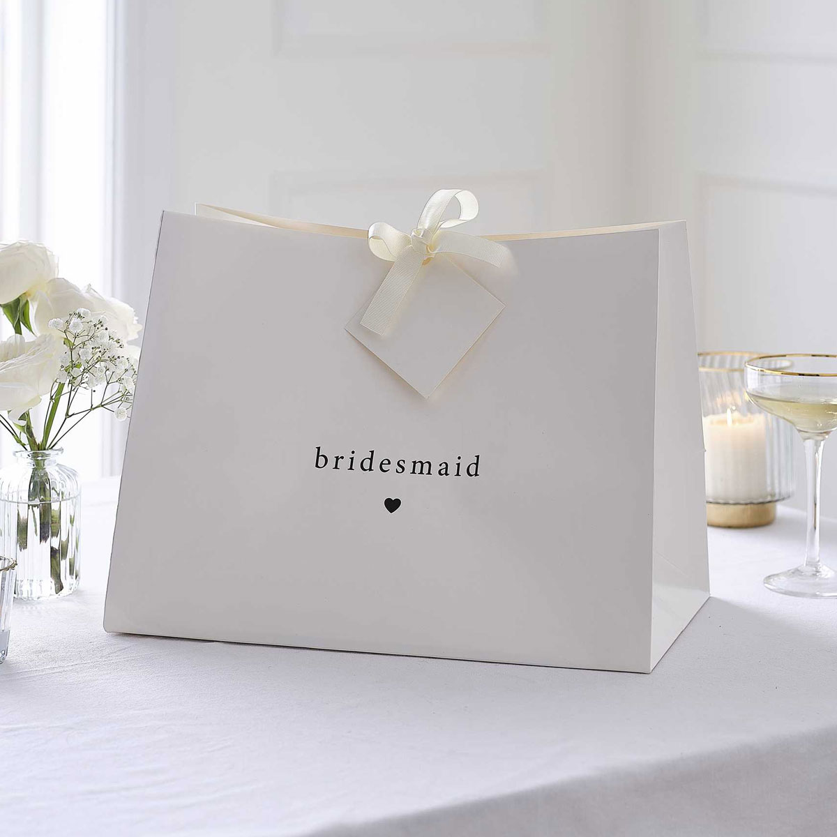 2_Davanu-maisins-Bridesmaid,-liels