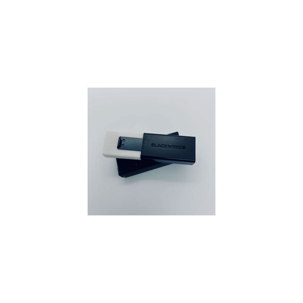 2_Dzesgumija-Soft-Handheld-Eraser,-Blackwing