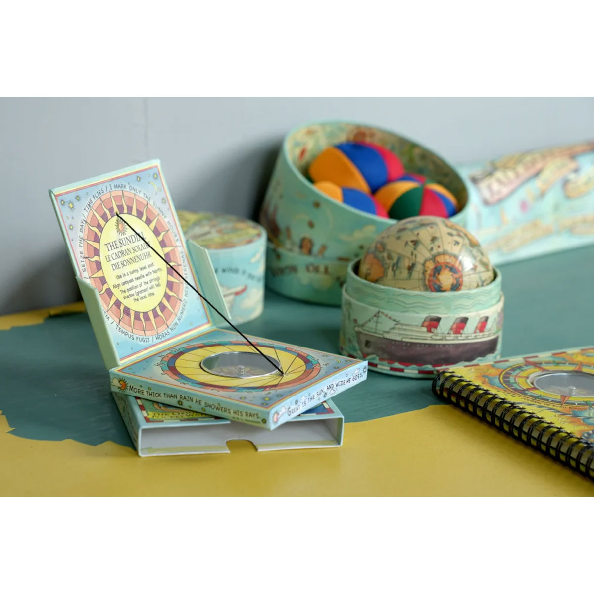 2_Radosais-komplekts-Seeing-Stars,-Kaleidoscope-Kit-Authentic-Models