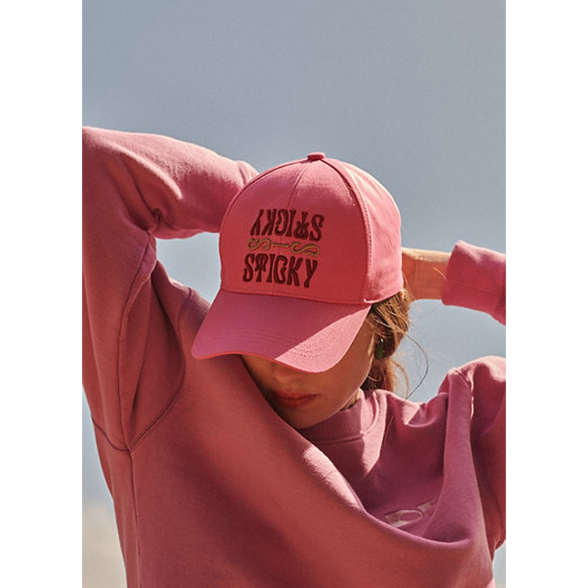3_Cepure-La-Promenade,-Tulip-pink,-The-Sticky-Sis-Club