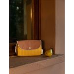 3_Vedera-soma-Farmhouse,-Envelope,-harvest-moon,-Sticky-lemon