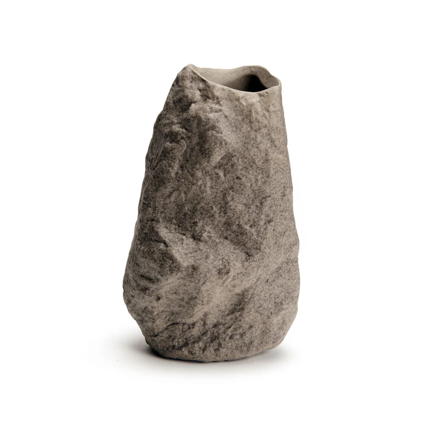vaze-akmens-tall-rock2.jpg