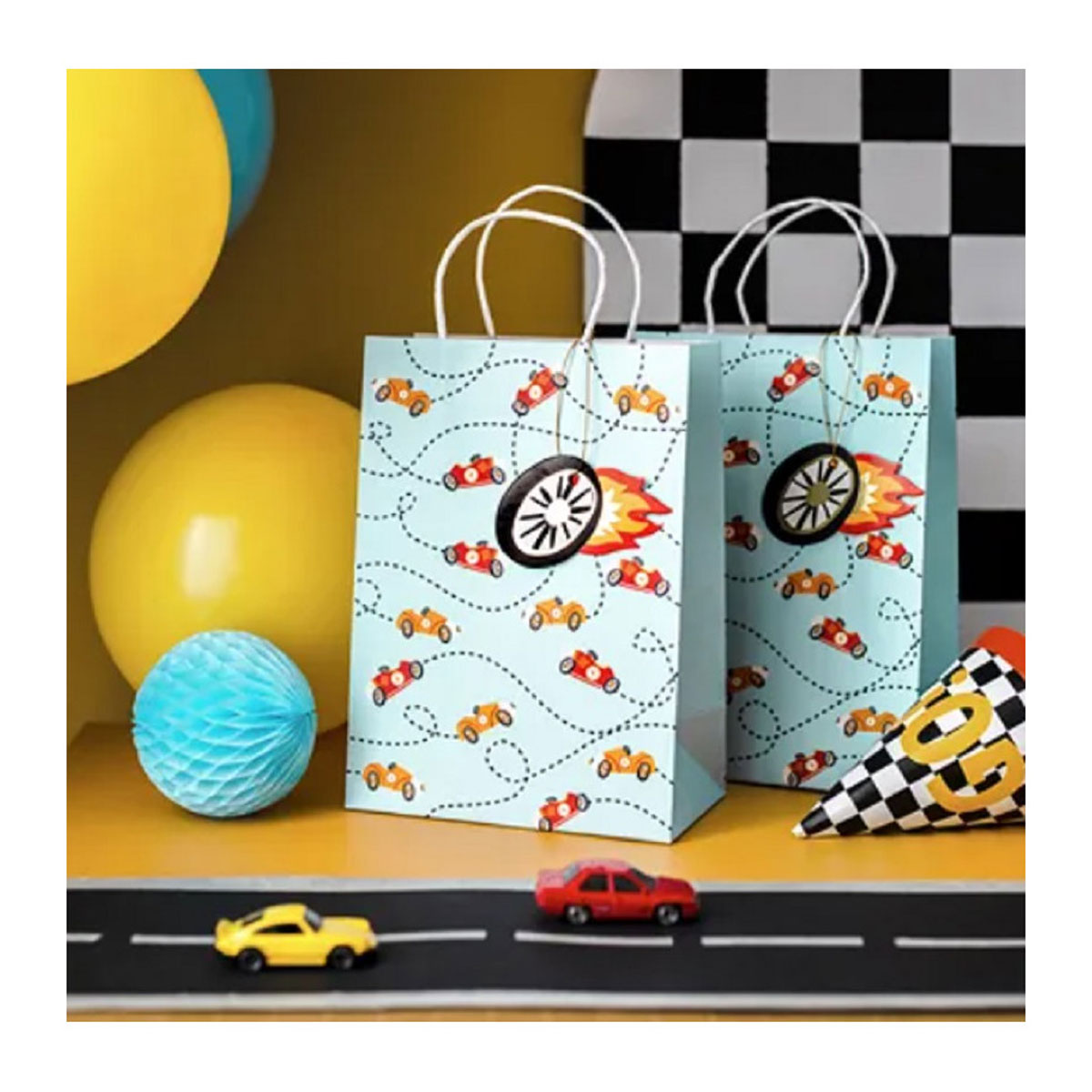 2_Davanu-maisins-Cars,-vidējs