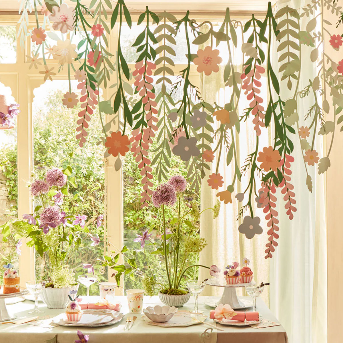 2_Virtene-Floral-Paper-Backdrop,-2