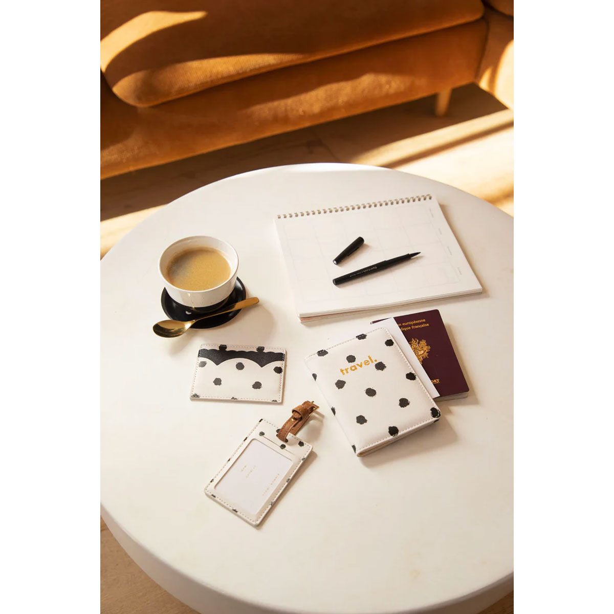 2_Karsu-macins-Painted-dots,-All-the-ways-to-say