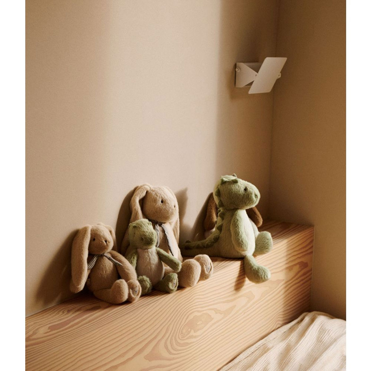 2_Miksta-rotallieta-Berto-Crocodile,-Faune-Green,-Liewood