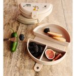 3_Atlokama-uzkodu-karbina-Eugene,-All-together-Sandy,-Foldable-Snack-Box,-Liewood