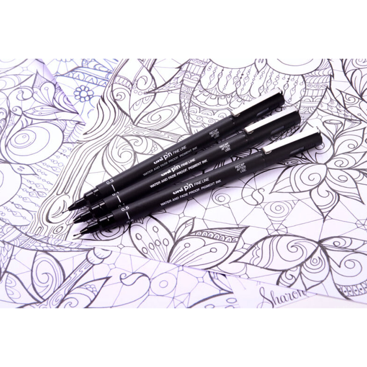 Flomastera-tipa-pildspalvu-komplekts-UNI-PIN-Calligraphy,-5-gab.