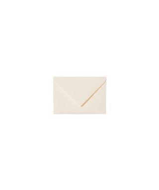 C7 izmēra aploksne Delicate cream, ar trijstūra veida aizdari