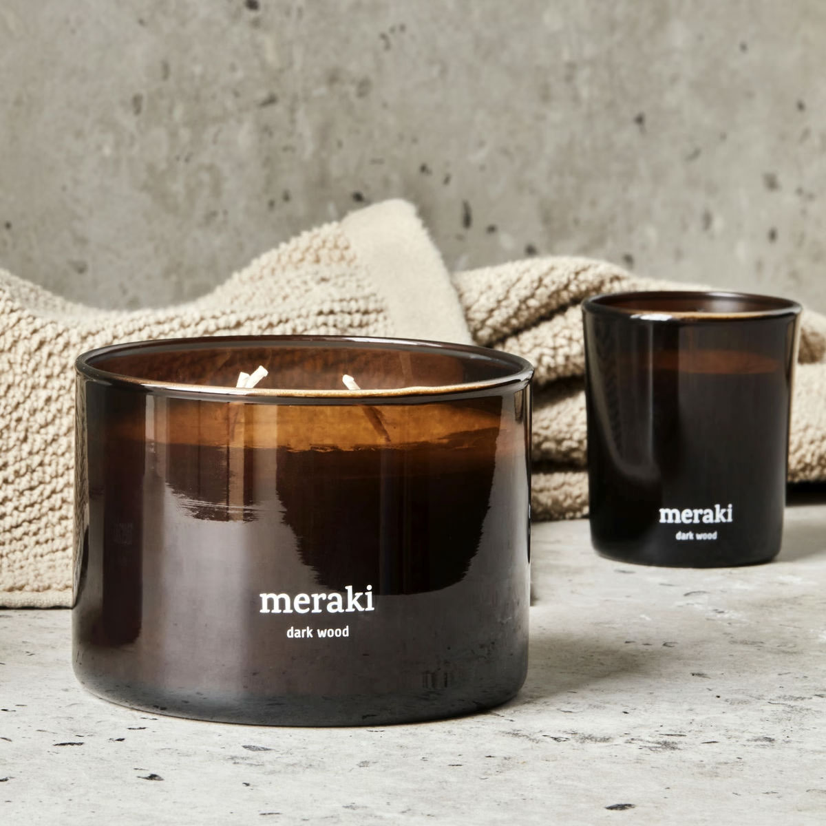 2_Aromatizeta-svece-Dark-wood,-Brown