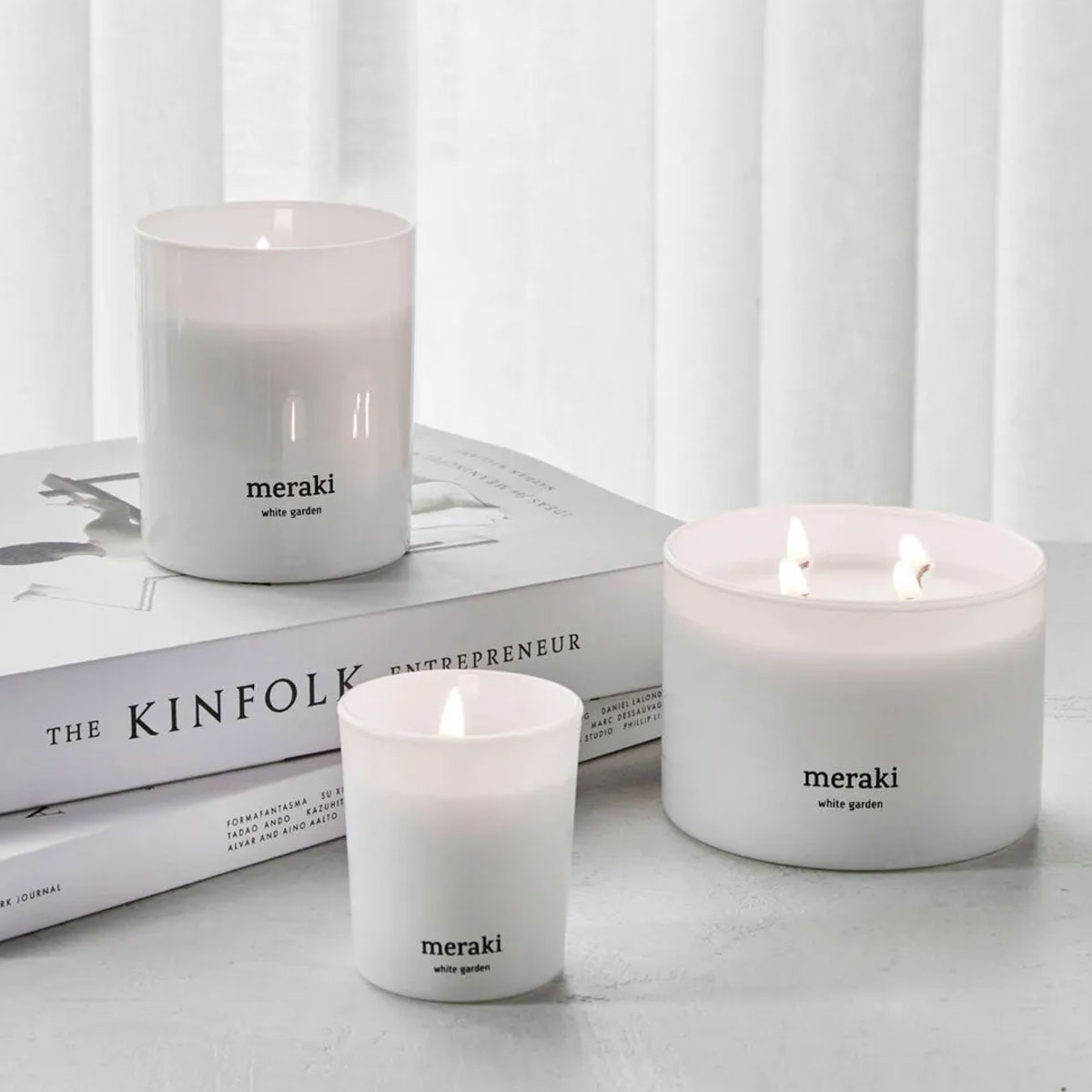 2_Aromatizetu-svecu-komplekts-White-garden,-2-gab
