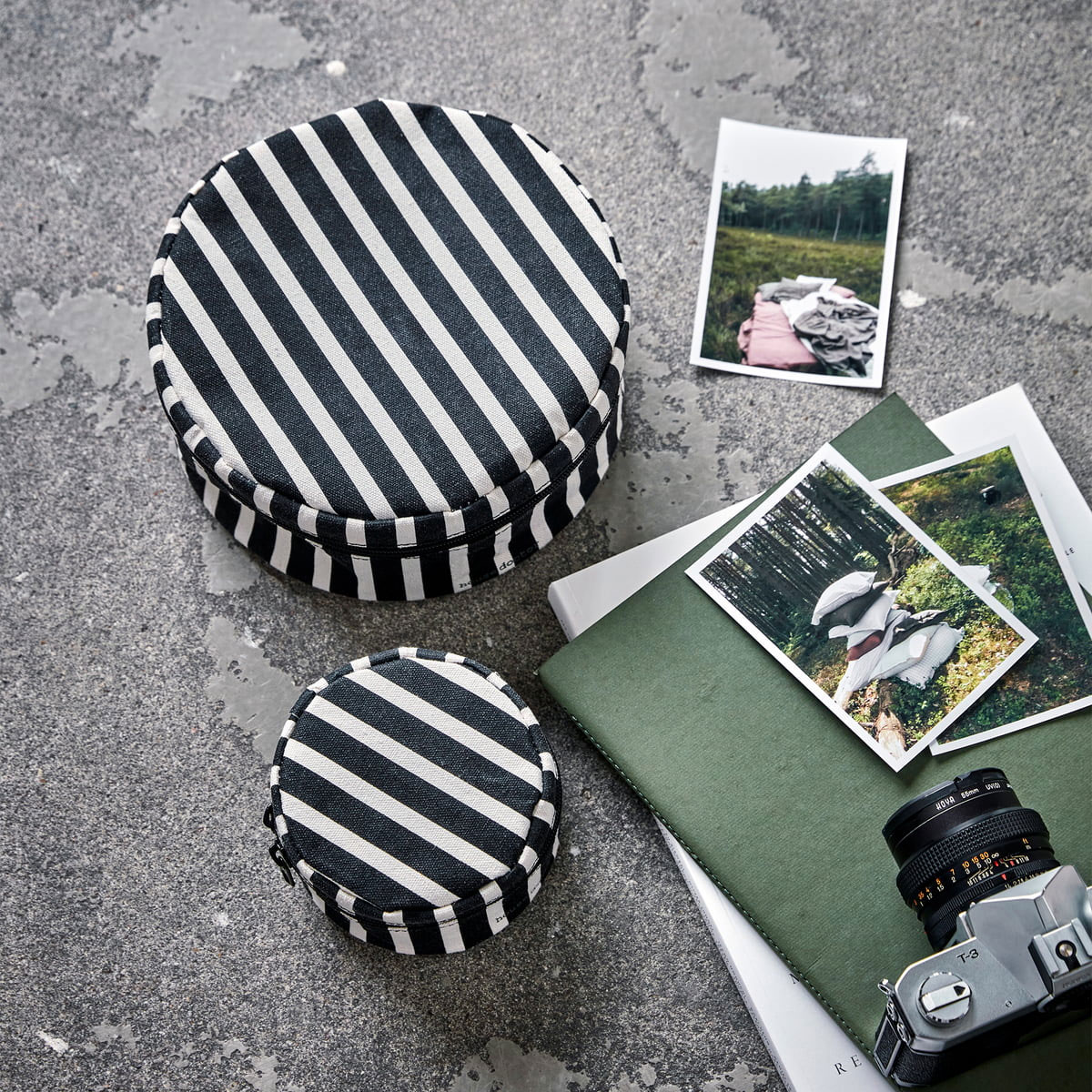 2_Kosmetikas-maku-komplekts-Black-Off-white,-2-gab