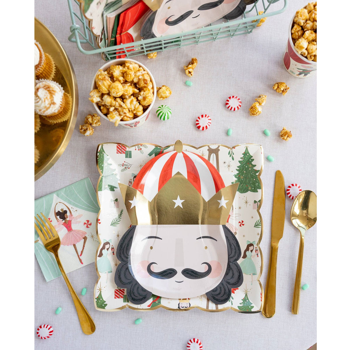 2_Salvetes-Nutcracker-napkins,-16-gab
