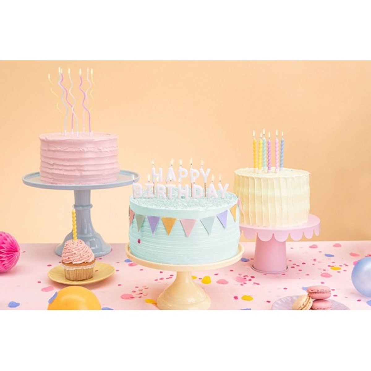 2_Sveces-Happy-Birthday,-White-Letters