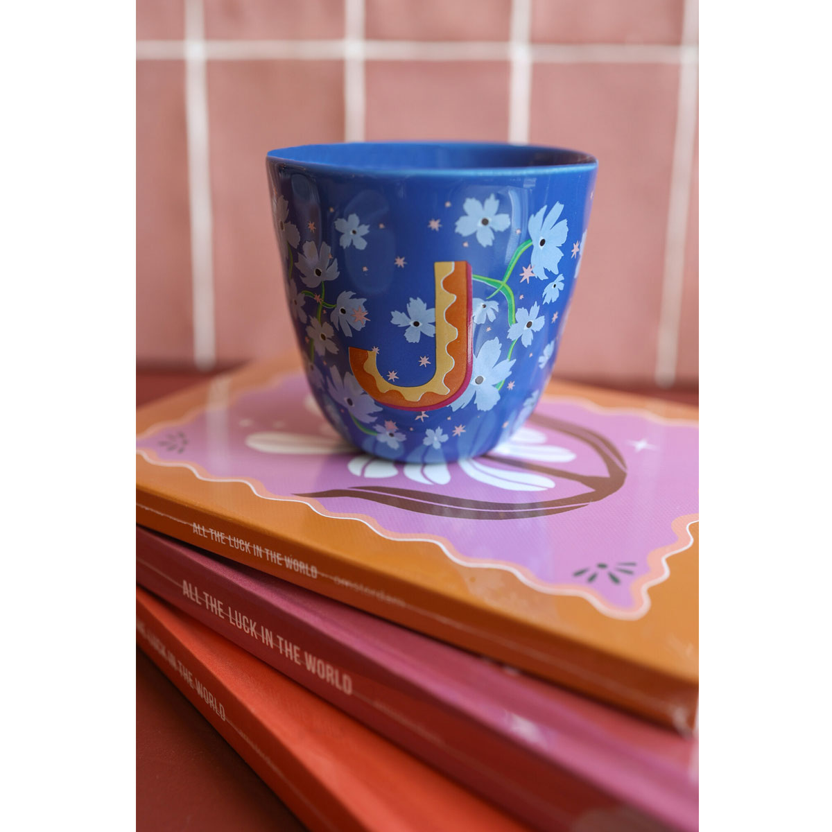 3_Keramikas-kruze-Letter-J,-The-Luck