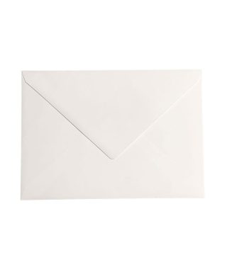 C5 izmēra aploksne Ivory White, ar trijstūra veida aizdari