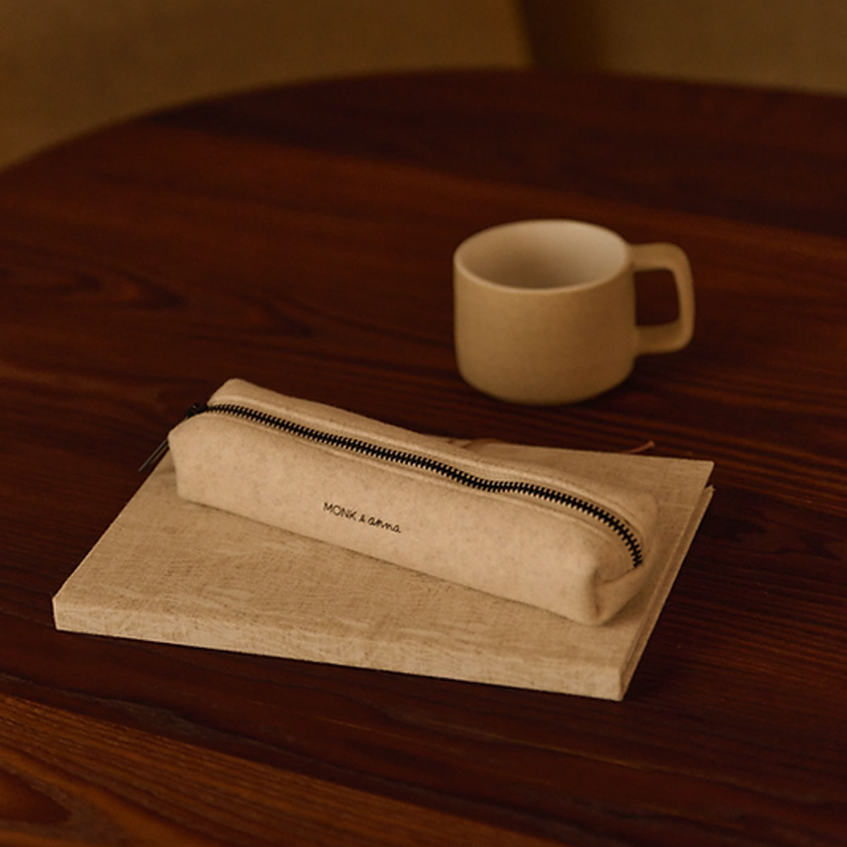 2_Penalis-Pencil-case,-Wool,-Monk-&-Anna