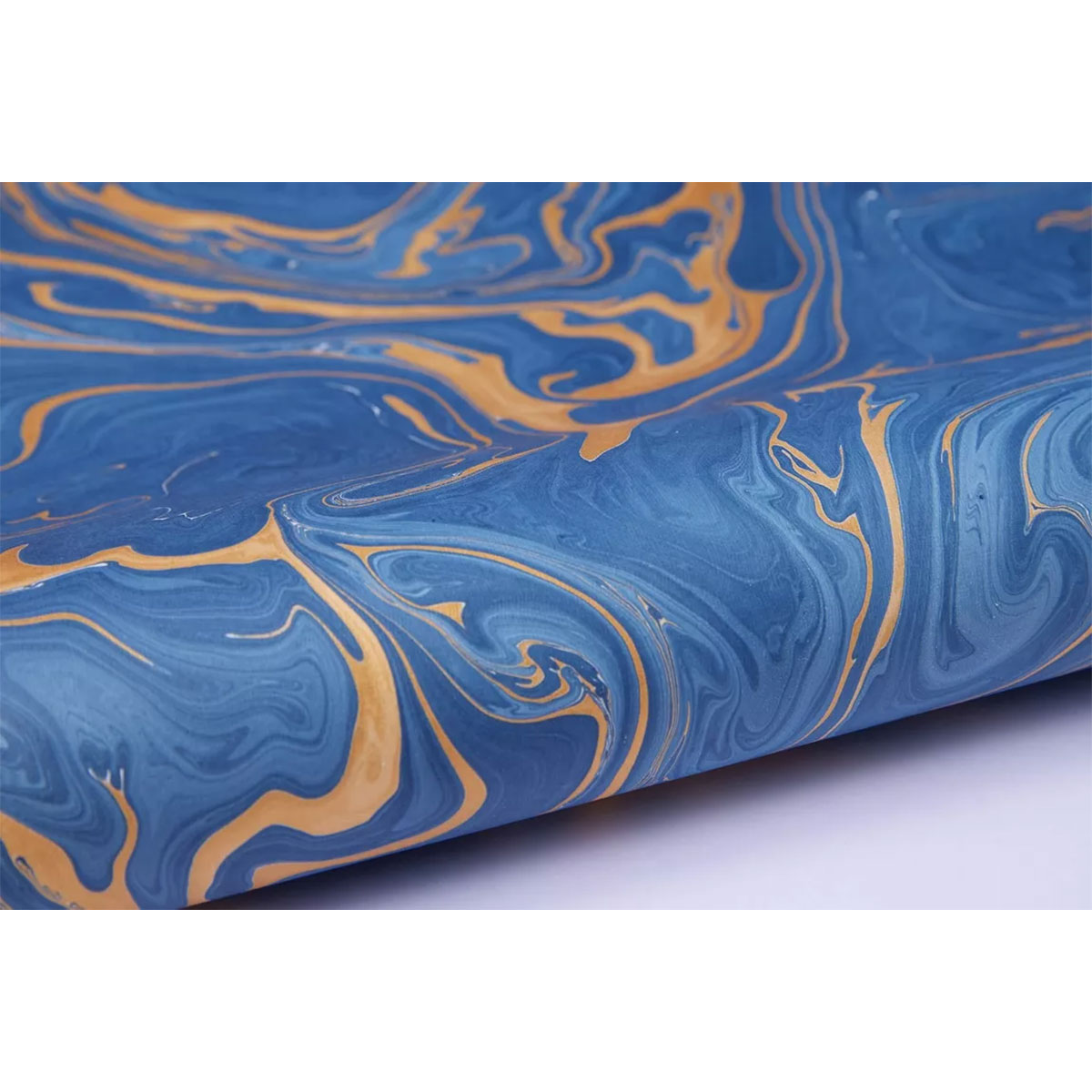 2_Davanu-iesainojamais-papirs-Ink-Blue,-Hand-Marbled