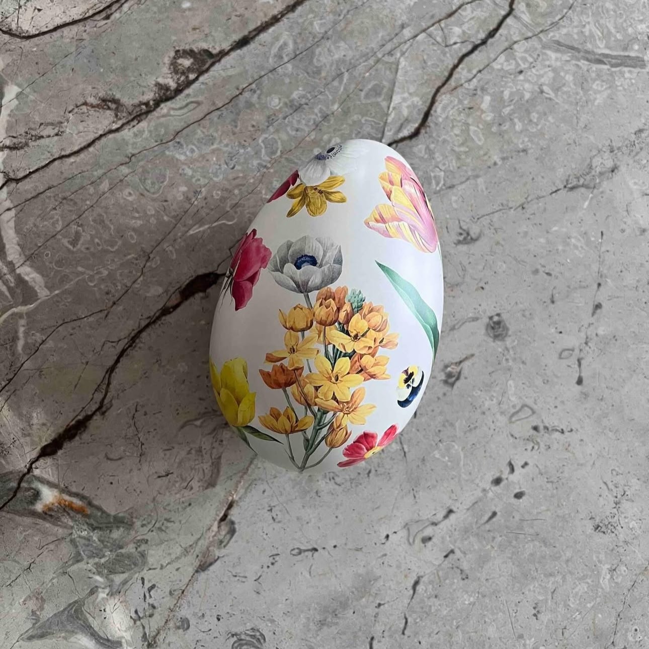 Gava egg metāla Lieldienu ola Gava egg metāla Lieldienu ola