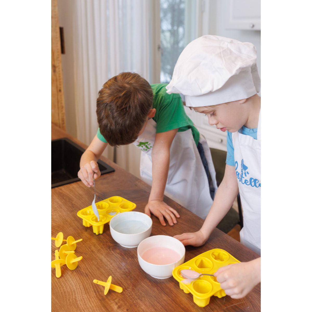 4_Komplekts-DIY-Ice-Cream,-zemenu_avenu