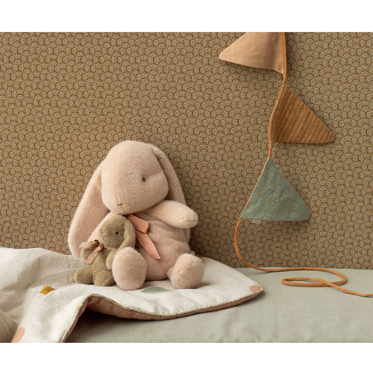 2_Miksta-rotallieta-Bunny-plush,-Powder,-Small,-Maileg