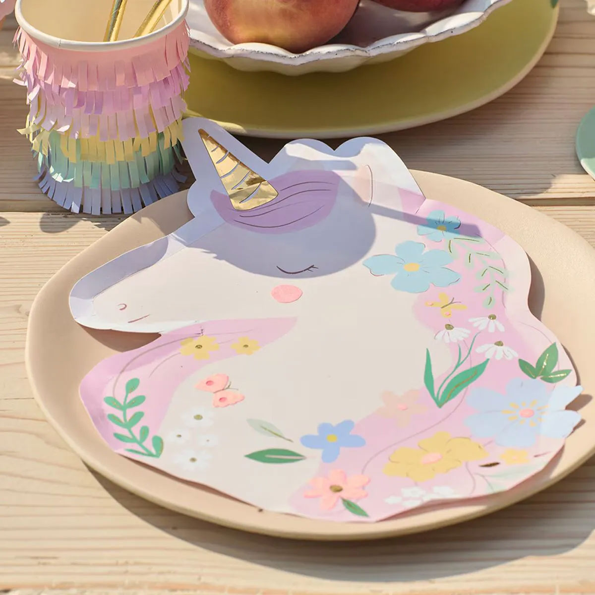2_Skivji-Meadow-Unicorns-Shaped-Plates,-8-gab