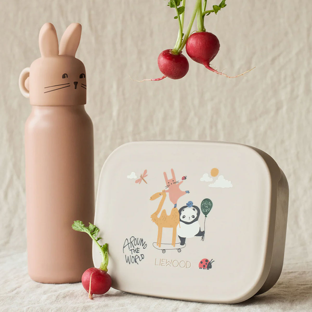 3_Udens-pudele-Falk-With-Rabbit-Lid,-Sandy,-350-ml,-Liewood