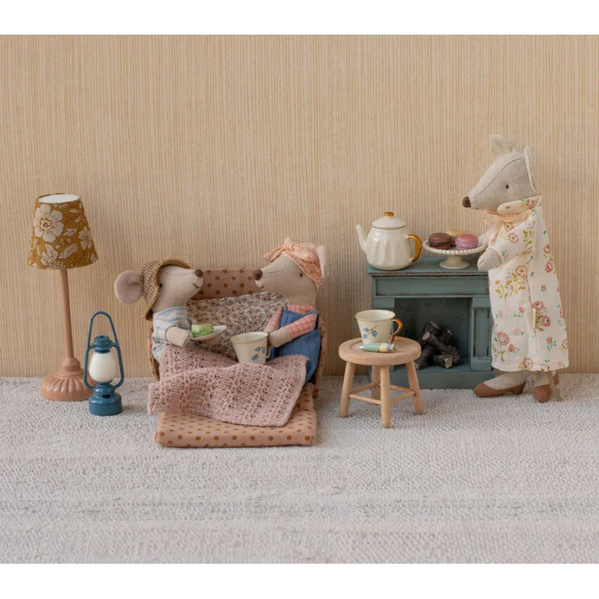 2_Rotalu-divans-pelem-Sofa-Bed,-Dots,-Maileg