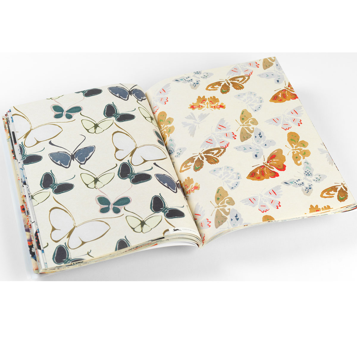 7_Papiru-kolekcija-Japanese-Butterflies-Gift-&-Creative-Paper-Book-Vol-117