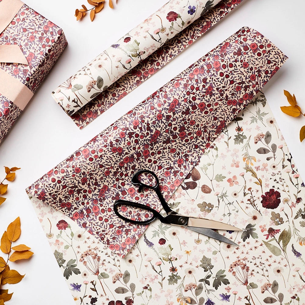 davanu-iesainojamais-papirs-pressed-flowers-katie2.jpeg
